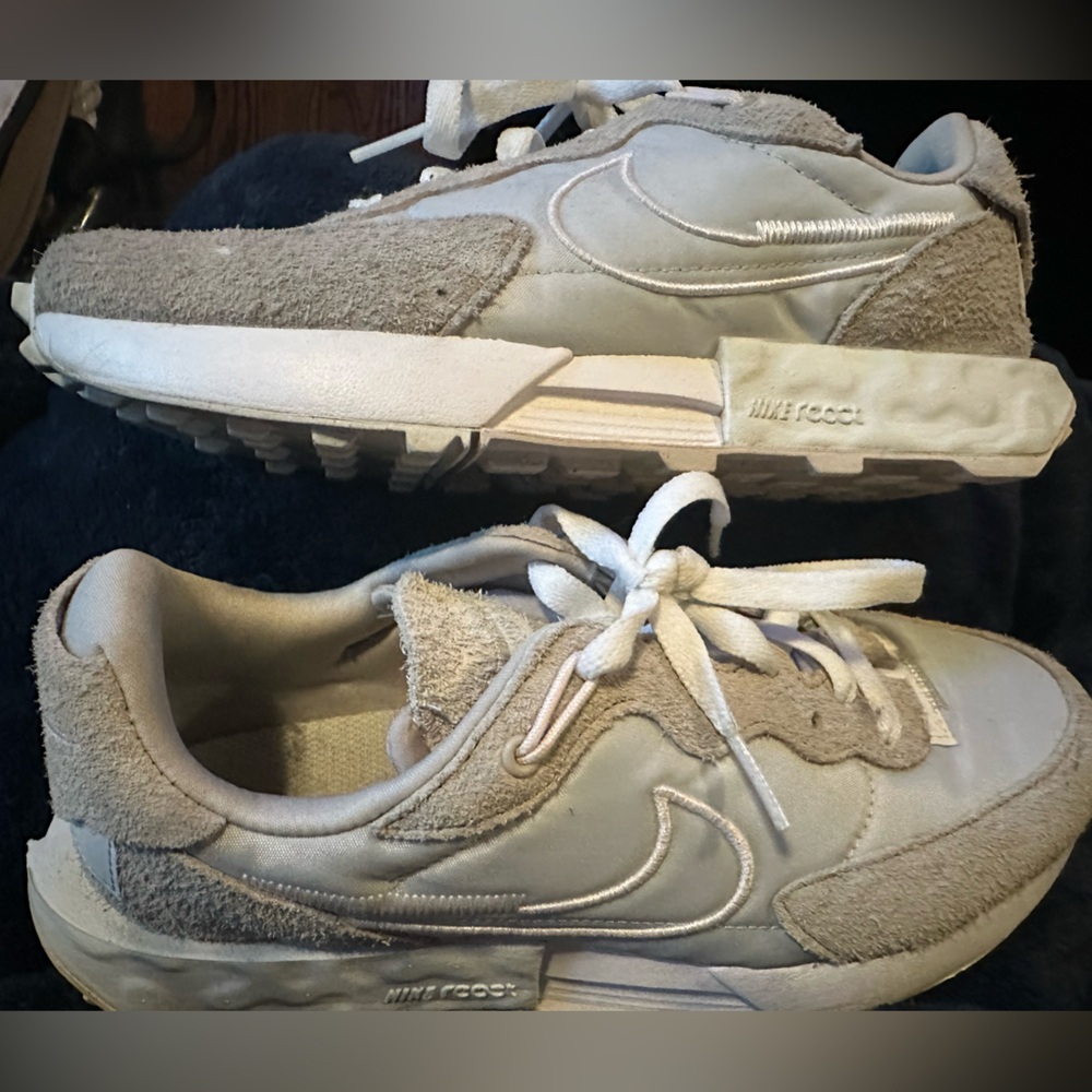 Nike Fontanka Waffle Size 7.5 - Like New